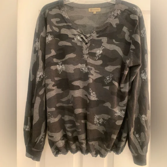 Democracy Camo Sweater - Picture 10 of 14